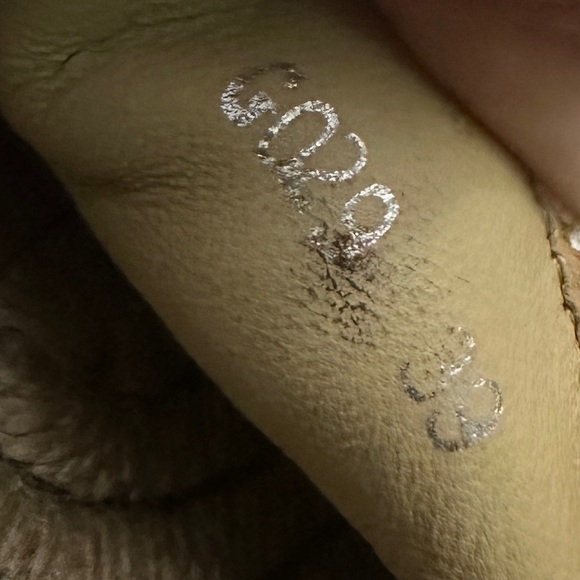 GUCCI - Picture 2 of 3